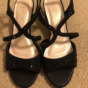 NWOT De Blossom Collection pumps